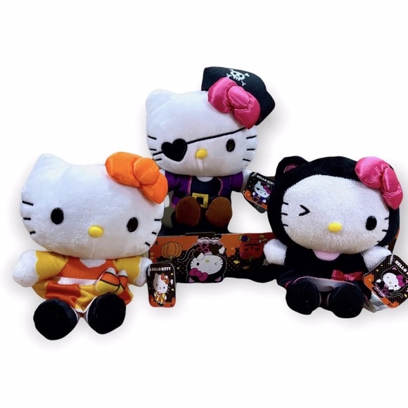 2021 Sanrio 7” Hello Kitty Halloween Plush Set Candy Corn...
